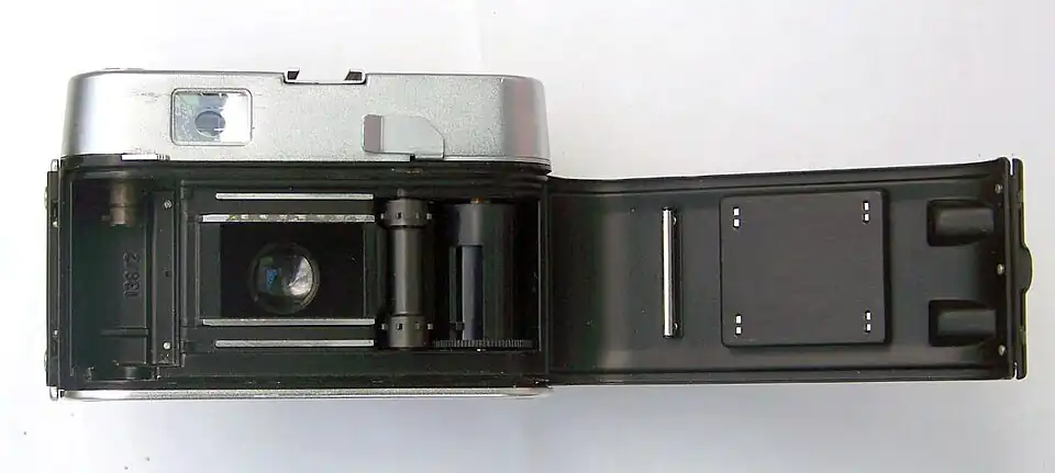 Задняя стенка открыта