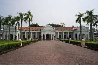 Вид со двора