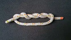 дополнительный полуузел (тройной простой узел)