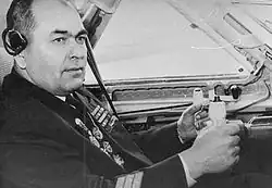 Д. И. Барилов за штурвалом Ту-104 в конце 1950-х годов