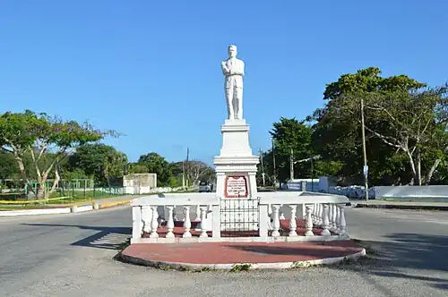 Монумент Фелипе Каррильо Пуэрто