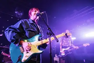 Выступление Beach Bunny в Сиэтле в 2021 году