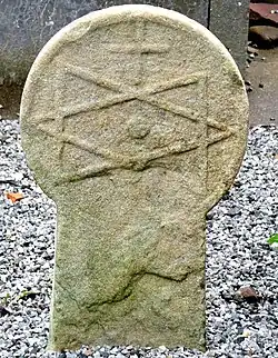 Баскская дискообразная стела