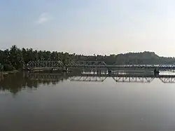 Мост через реку