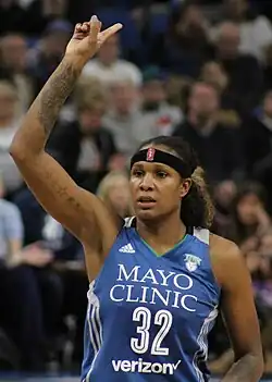 Брансон в игре за «Линкс» в 2016 году