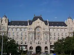 Дворец Грешем (ныне гостиница сети «Four Seasons»)