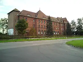 Бывшее здание консервной фабрики