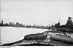 Крыша трюмной надстройки БДБ (вид с кормы на нос); Нидерланды, 1941—1943 годы.