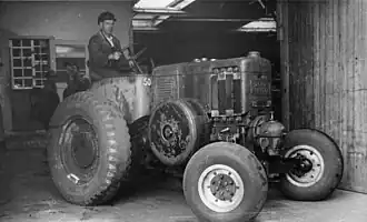 Колёсный трактор с калоризаторным двигателем, 1948 год Германия