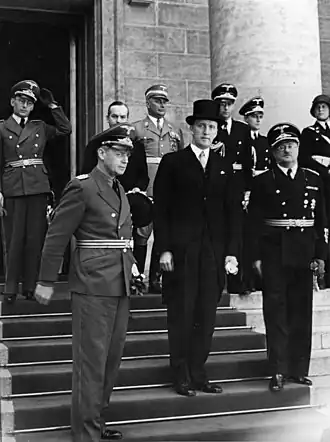 Иоахим фон Риббентроп и Карл Сельтер, 7 июня 1939