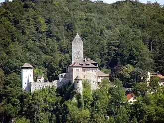 Вид замка с западной стороны