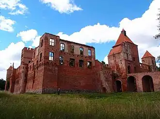 Руины замка