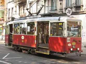 Konstal N на маршруте 38 в г. Бытоме, вагон № 954, производство 1949 года, фото 2006 года.