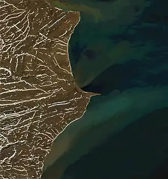 Космический снимок мыса Флиссингского. Хорошо видно отсутствие островов в его окрестностях.