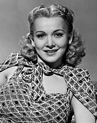 Студийная фотография 1941 года