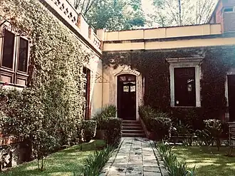 Задний двор дома-музея