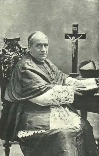 Сальвадо́р Каса́ньяс-и-Паге́с