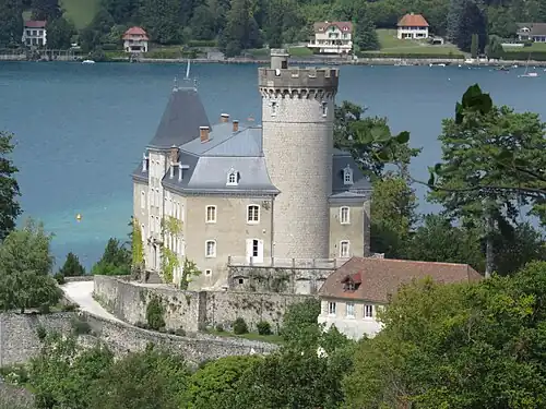 Вид замка с западной стороны