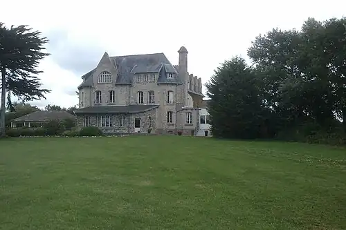 Шато Сюрвиль