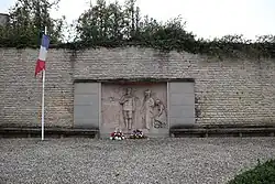 Памятник маршалу Жоффру, Шатийон-сюр-Сен