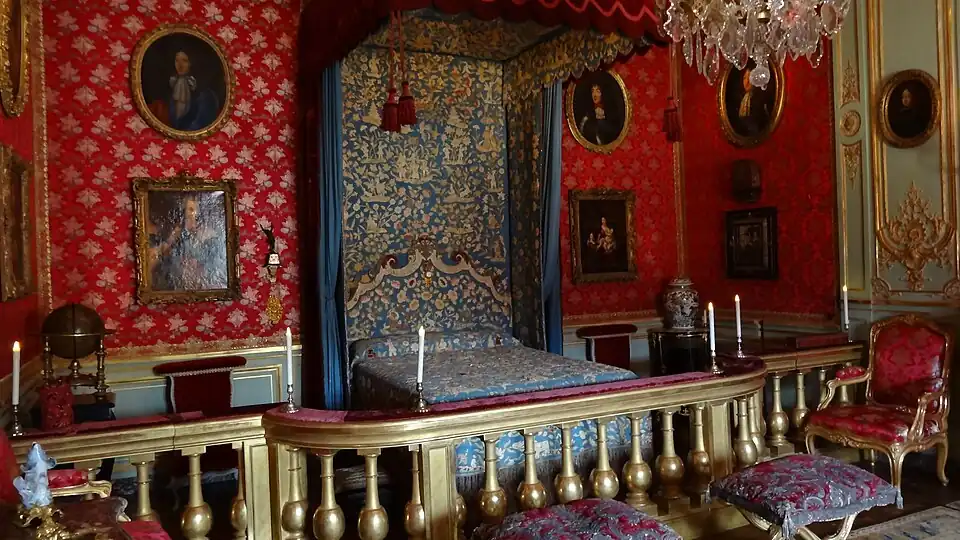 Парадная спальня больших апартаментов