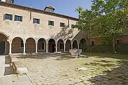 Кьостро (клуатр) монастыря