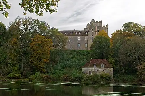 Вид на замок с северной стороны