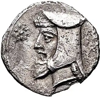 Предположительное изображение Мазея на киликийском оболе IV века до н. э.