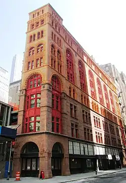 Корбин-Билдинг (Джон-стрит, 13) на пересечении с Бродвеем