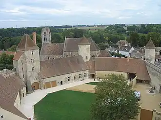 Замок Бланди-ле-Тур, где граф умер