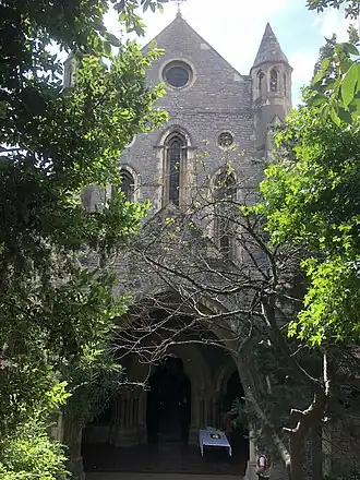 Крымская мемориальная церковь: вид на парадный фасад.