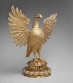 Сосуд в виде орла. 1595. Серебро, золочение (гальванокопия). Метрополитен-музей, Нью-Йорк
