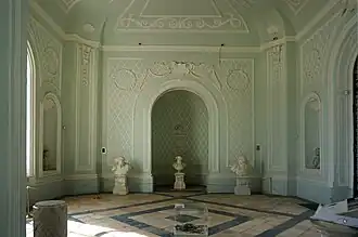 Интерьер. Лепное украшение по рисункам Ринальди