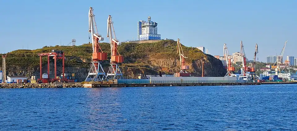 Диомидовский рыбный порт