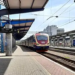 ЭПЛ2Т-029  у платформы