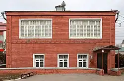 Вход в Дом-музей Льва Кассиля (г. Энгельс)