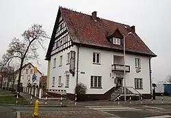 Старинный дом