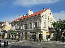 Дом на центральной улицы Армии Крайовы (до 1945 Гинденбургштрассе)