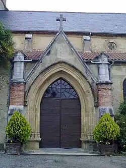 Портал церкви