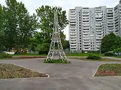 Макет Эйфелевой Башни высотой 5,5 м.