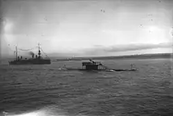 Подводная лодка «Эмерод» во время смотра кораблей 31 августа 1909 года в Шербуре.