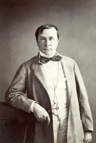 Эмиль де Жирарден. Фотография Надара