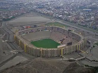 «Монументаль „У“» в Лиме — место проведения финала.