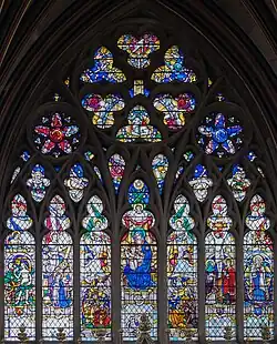 Восточное окно капеллы Девы Марии