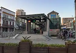 Вход на станцию Чатин