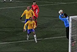 Защищает ворота сборной КНДР в матче против Бразилии на чемпионате мира 2010