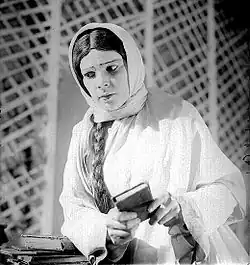 Фатьма Кадри в роли Гюльбахар («Книга моей матери» Джалила Мамедкулизаде)