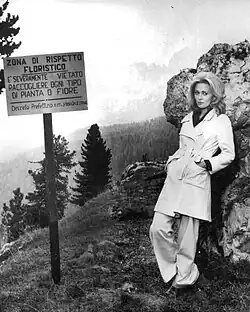 Фэй Данауэй на съёмочной площадке фильма