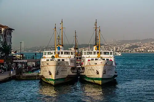 Паромы на Босфоре