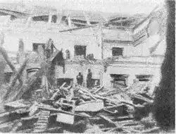 Результаты взрыва в Леонтьевском переулке. Реставрацию дома осуществил в 1922 году архитектор В. М. Маят. В наше время в здании располагается Посольство Украины